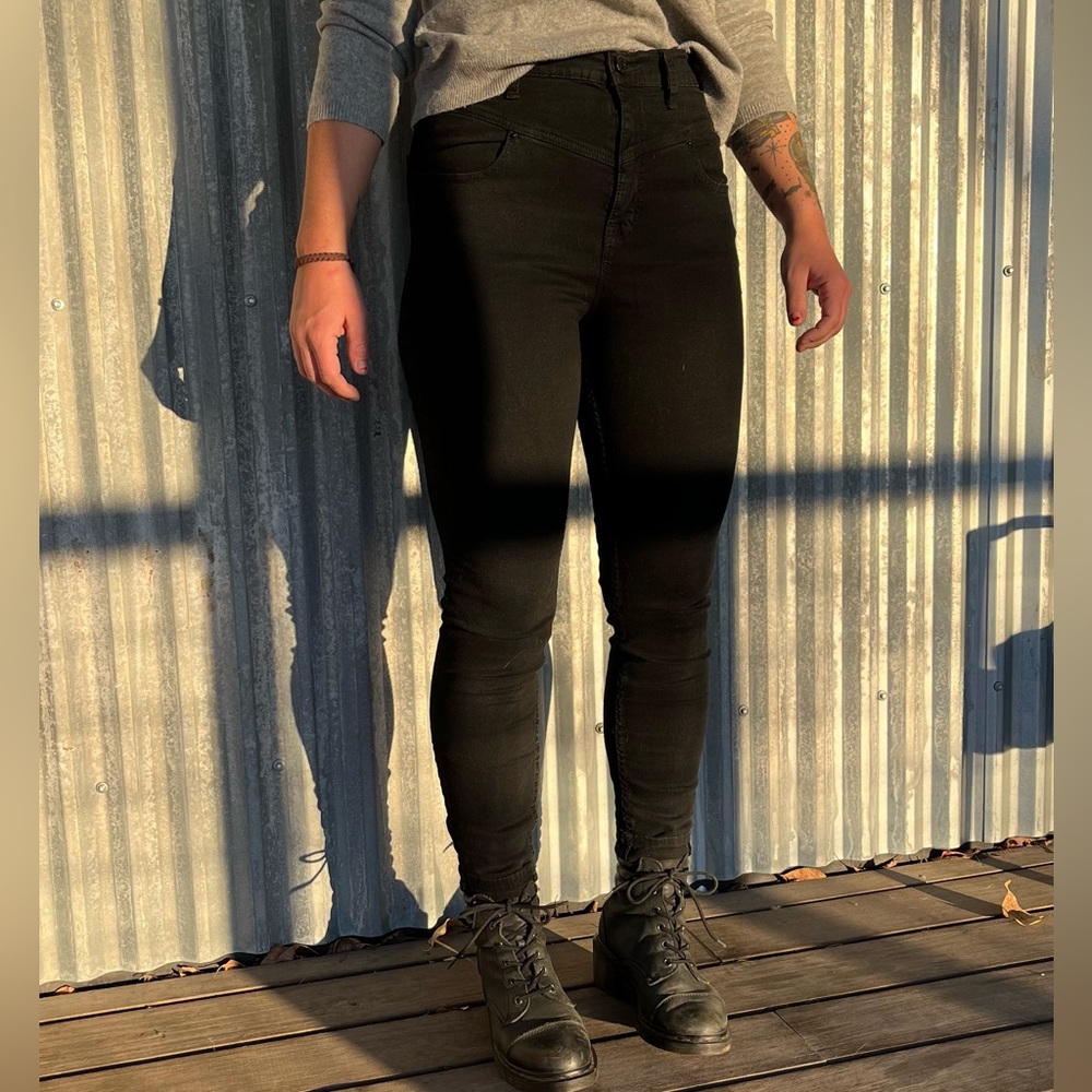 High waisted black BDG jeans